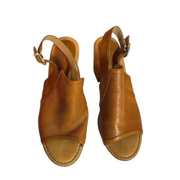 Born Women's Surta Perforated Leather Peep-Toe Slingback Sandals Size 9M Cognac - Picture 3 of 6